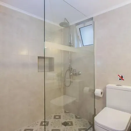Stylish House 2 Min From The Beach! Very Fast Wf